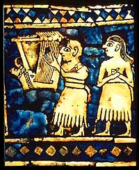 Estandarte de Ur - panel de la guerra - musico y cantante
