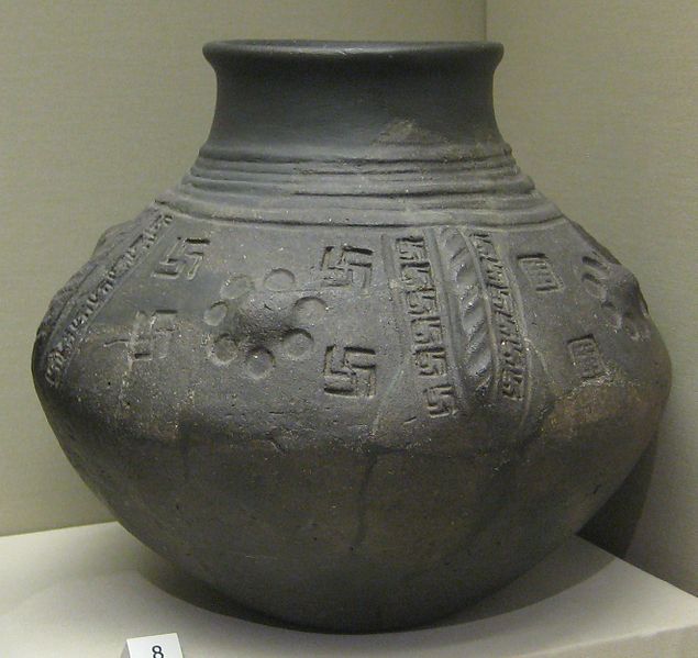 635px-British_Museum_cinerary_urn_with_swastika_motifs