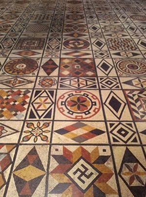 mozaic-cu-svastica-lyon