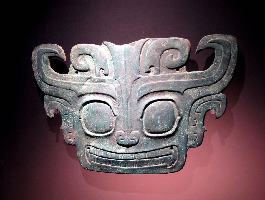 1024px-bronze_animal_mask