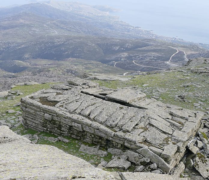 P1010868_Ochi-Drachenhaus_Blick_vom_nördlichen_Gipfel